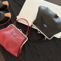 NEW Designers Shoulder Bags Womens Designer Bag Chain Totes Crossbody Bags Luxurys Handbag Lady Dumpling Bag Portable Messenger Bags Women Fashion Purse 230204