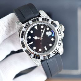 montre de luxe Mens Watches 40mm Automatic Movement Rubber Strap Watches 2813 Mechanical Wristwatches waterproof Diamond WristWatch