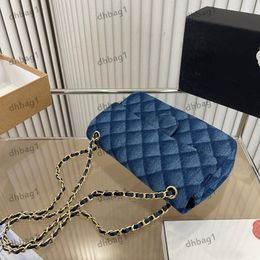 Womens Luxury Shoulder Bag Handbag Leather Classic Clamshell quilted Bags Denim Hardware Metal Turn Lock Fine Chain Small Fragrance Diamond Pattern Coin 24X15CM