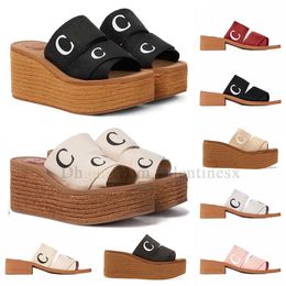 2023 luxury Sandals Slippers Womens thick soles Flat Woody Mules Desert Black White blue pink yellow beige Sandal shoes indoor Outdoor beach home Slipper Slide 35-42