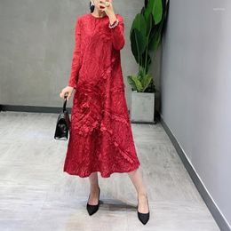 Casual Dresses High Quality Pleated Dress 2023 Spring Fur Coat Bottomed Skirt Heavy Industry Embroidery Rose Red