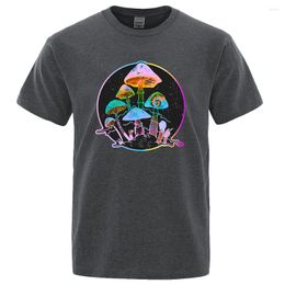 Men's T Shirts Garden Of Shrooms Colorful Neon Style Fashion Street Tshirt Men Vintage Loose Cotton Tops Couple Summer Clothes Oversize