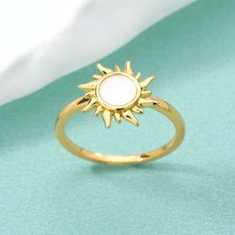 Band Rings Stainless Steel Popular Vintage Sun Rings For Women Men Ins Sun Star Flower Round Female Ring Jewellery Gift for Girls AA230306