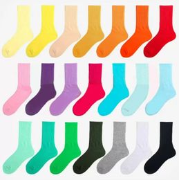 2023 Colorful Men Women Sports Socks Fashion Designer Long SocksWith Letters Four Season High Quality Womens and Mens Stockings Casual Sock N1