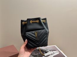 CC Borsa di qualità di livello superiore Designer di lusso Borsa a secchiello Joe da 23 cm Borsa mini trapuntata in pelle di agnello Borsa da donna in vera pelle Borsa a tracolla Borsa a tracolla nera con catena dorata