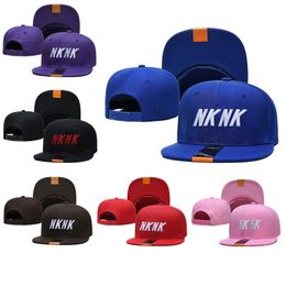 Classic Caps Fashion Baseball Hat Street Hat Versatile Cap For Man Woman Snapback Black And White 16 Color High Quality