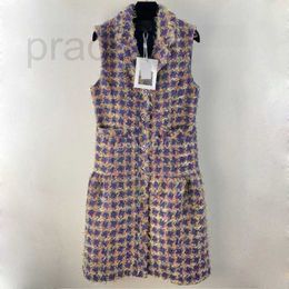 Damenjacken Designer 2022 Frauen Mädchen Wolle Vintage Tweed Jacke Blazer Peacoat Maßgeschneiderter Mantel mit Buchstabenknopf Milan Runway Einreiher Luxus Y731