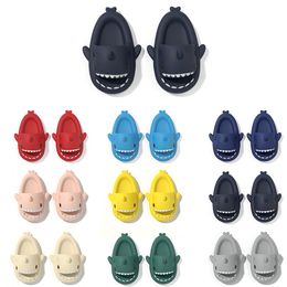Slippers Slides Kids Designer Men Men Men Sandália Unissex Sapatos à prova d'água adulta
