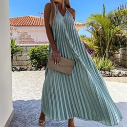 Casual Dresses Sexy Halter Long Dress Off Shoulder Backless Solid Color Maxi Elegant Ribbed Summer Beach Pleated Female Clothing