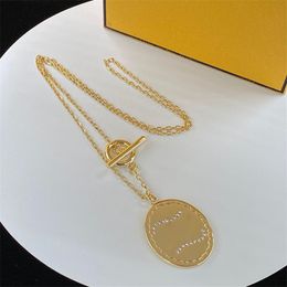 Wave Diamond Necklaces Women Circle Card Pendant Necklaces with Curved Lines Female Hollow Geometry Ornament Jewelry