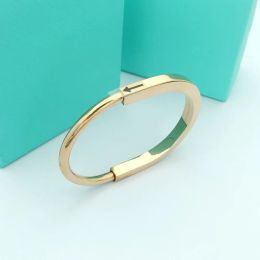 Fashion designer bracelet men s and women s classic love bracelet fashion bracelet titanium plated technology will never fade and not allergic couples gifts