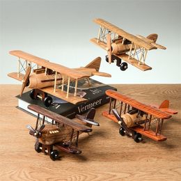 Decorative Objects Figurines Wooden Vintage Handmade Airplane Scale Model Ornaments Decor Desktop Retro Aircraft Decoration Toy Gift Collection 230307