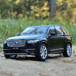Diecast Model 1 32 VOLVOs XC90 SUV Alloy Car Model Diecast Toy Metal Vehicles Car Model Collection Sound and Light High Simulation Kids Gift 230308