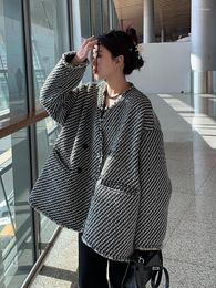 Women's Jackets Fall Winter Loose Fashion Black Plaid Elegant Lady V Neck Retro Tassel Hem Coat Vintage Double Breast Cardigan Outwear