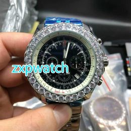 Diamonds Bezel Men's Watch de alta qualidade Caixa de aço inoxidável e Watch Band White Black Dial Works Full Stopwatch Luxury Quart222i
