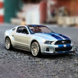 Diecast Model Maisto 1 24 Ford Mustang GT Street Racer 2014 Muscle Car Alloy Car Model Diecasts Toy Collection Car Toy Boy Birthday gifts 230308