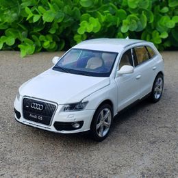 Diecast Model 1 32 AUDI Q5 SUV Alloy Car Model Diecasts Toy Vehicle Metal Car Model Collection Sound and Light High Simulation Kids Toy Gift 230308