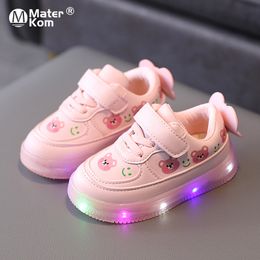 Sneakers Size 21 30 Lovely Girls Toddler Shoes With Led Lights Luminous For Kids Soft Glowing Little Bear tenis gift 230308