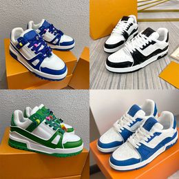 Luxury designer casual shoes logo embossed sneakers three layers of white pink sky blue black green yellow denim low men's sneakers women's sneakers.