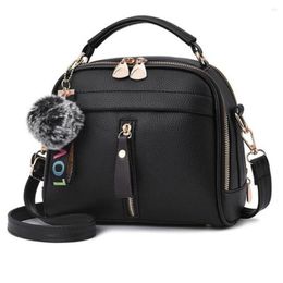 Duffel Bags Luxury Crossbody Totes Bag Tassel Messenger Shoulder Women PU Leather Handbag Lady Boston Hairball Ladies