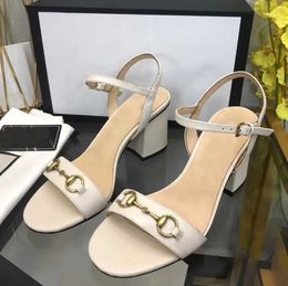 Designer Sandals High Heels Women Open Toe Stiletto Heel Classic Metal Letters Sandal Fashion Stylist Shoes With Box Dust Bag Flat 7.5cm 10.5cm NO021