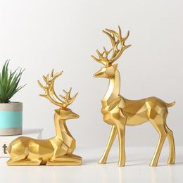 Decorative Objects Figurines 2Pcs Elk Deer Statue Reindeer Resin Sculpture Living Room Home Decoration Nordic Tabletop Ornaments 230307