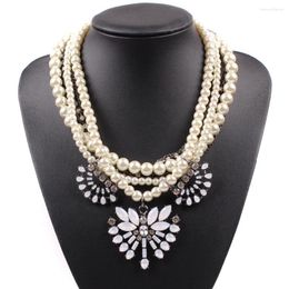 Pendant Necklaces Fashion Brand Bib Flower Necklace Chunky Chain Statement Pearl Resin For Women Jewellery Wholesale