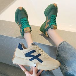 Платье обуви вафель маленькая талия Forrest Gump Shoes Women Женщины кроссовки дышащие сетчатые фитнеса. Повседневная спортивная обувь Вулканизированные кроссовки 230308