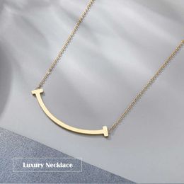 Luxury Smile Titanium Steel Chain Collar Pendant Metal Diamond Man Jewellery Necklaces for Women L2404