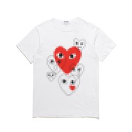 Designer TEE Men's T-Shirts CDG PLAY Com des GarCons Camouflage RED Heart Shirt Large White