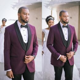 Men's Suits Arrival One Button Burgundy Groom Tuxedos Groomsmen Shawl Lapel Mens Blazers (Jacket Pants Vest Tie) W:1053