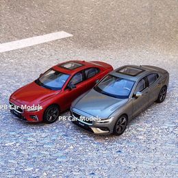 Diecast Model Araba Track Yerli Orijinal S60 Alaşım Simülasyonu 1 18 Araba Model Araba Modeli 230308