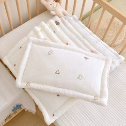 Pillows Baby Pillow Pad born Crepe Cloth Bean Velvet Four Season Universal Small Pillow Pad Cartoon Embroidered Pillow Pad 230309