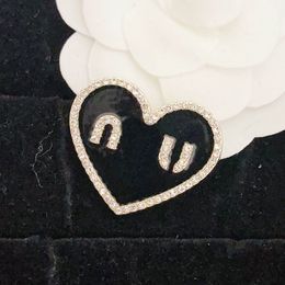 Designer Heart Black Brooch Luxury Women Love Monogram Brooch Brand Vintage Style Pins Romantic Couple Gifts Jewellery Logo Brooch 18k Gold-plated Ornament