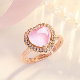 Wedding Rings Exquisite Pink Natural Stone Heart-shaped Ring Elegant Women's Charm Rose Gold Opening Fashion Jewellery Girl Gift