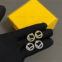 Pendientes de aro 2023 Gold Diseñadores Jewelry Diamond Stud Earring for Mens Womens 925 Silver Hoops con caja Bijoux de Luxe Studs