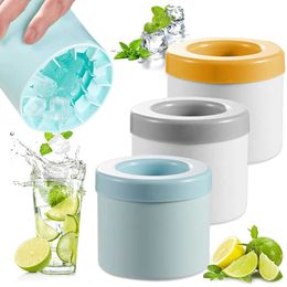 Ice Cream Tools Ice Cube Tray Whiskey Cocktail Small Ice Cubes Cylinder Cup Silicone Easy Release Ice Ball Maker with Lid Z0308