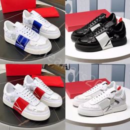 2023 Men Women Punk Low Sneakers Designer Shoes Men Genuine Leather Flat Print White Black Chaussures Sport Skateboarding Casual trainers With box Size 35-46