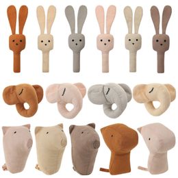 Rattles Mobiles Baby Hand Bells Rattles Cute Long Ear Bunny Plush Shaking Toys Baby Rattle Toys born Gift Hand Bell Early Educational Toy 230309
