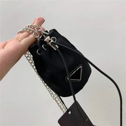 Women Keychains Small Bag Long Chain Shoulder Messenger Bags Drawstring Classic Hand Bag Bucket Waist Keychain250Q