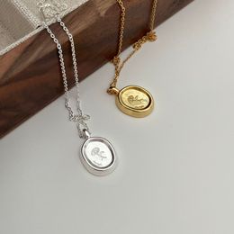 Autentici pendenti con collana di fiori in argento sterling 925 Collane con ciondolo ovale geometrico stile semplice per regali di compleanno per ragazze da donna