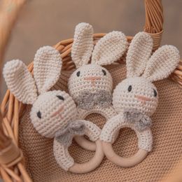 Rattles Mobiles Baby Rattle Crochet Amigurumi Bunny Rattle Bell born Knitting Gym Toy Educational Teether Baby Mobile Rattle Toy 012 Months 230309
