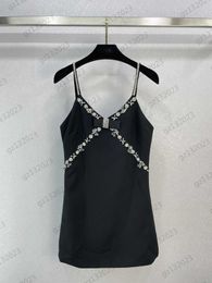 Luxury Dress Drop Drill Nail Beads Decorated Suspender Dress Satin Bow Drawstring Waist Cut Fashion Slim Maxiskit Womens Apparel