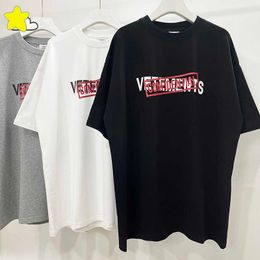 Men's T-Shirts New White Black Grey Vetements T-shirts Men Women 1 1 Letter Printing Casual O-Neck Top Tees VTM Short Sleeve G230309