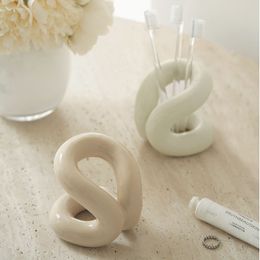 Toothbrush Holders Bathroom Ceramic Toothpaste Home Shelf Creative Drain Rack Ornaments Decoration Accessories 230308