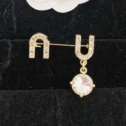 Designer Love Pearl Brooch Luxury Women Street Monogram Brooch Brand Vintage Style Pins Romantic Couple Gifts Jewellery Logo Brooch 18k Gold-plated Ornament