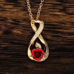 Pendant Necklaces Est Fashion Heart Hollow Distortion Necklace Charm Party Gold Silver Colour Red Rose Necklce Female Accessories