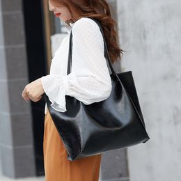 Versatile casual women's bag Fashion handbag Oil wax leather design Solid shoulder bag