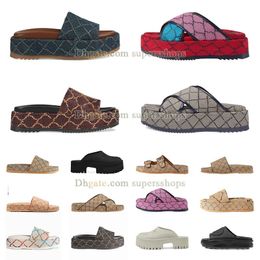 2023 luxury Womens Platform Slide Sandal famous Slipper Thick Bottoms Lady Flip Flops Embroidery pink black Printed designer Summer Beach dhgate Shoe size 35-45