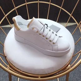 the new women Designer Travel leather lace-up sneaker fashion lady Flat Running Trainers Letters woman shoe platform men gym sneakers